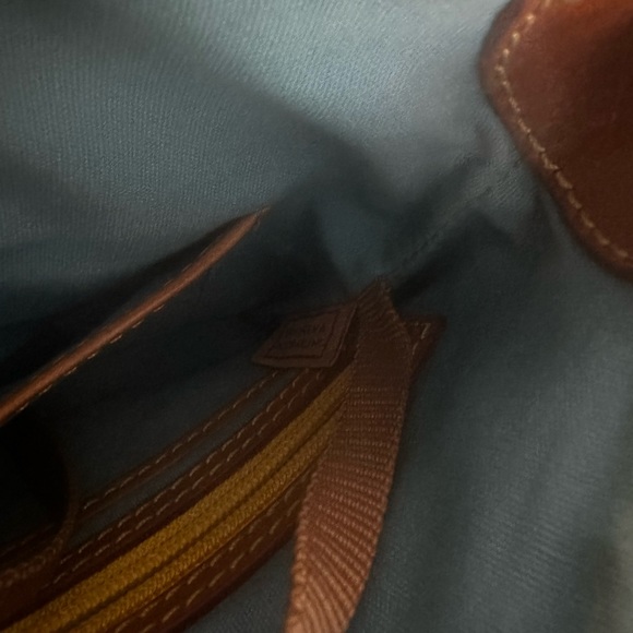 Dooney & Bourke Cross Body - Picture 13 of 16